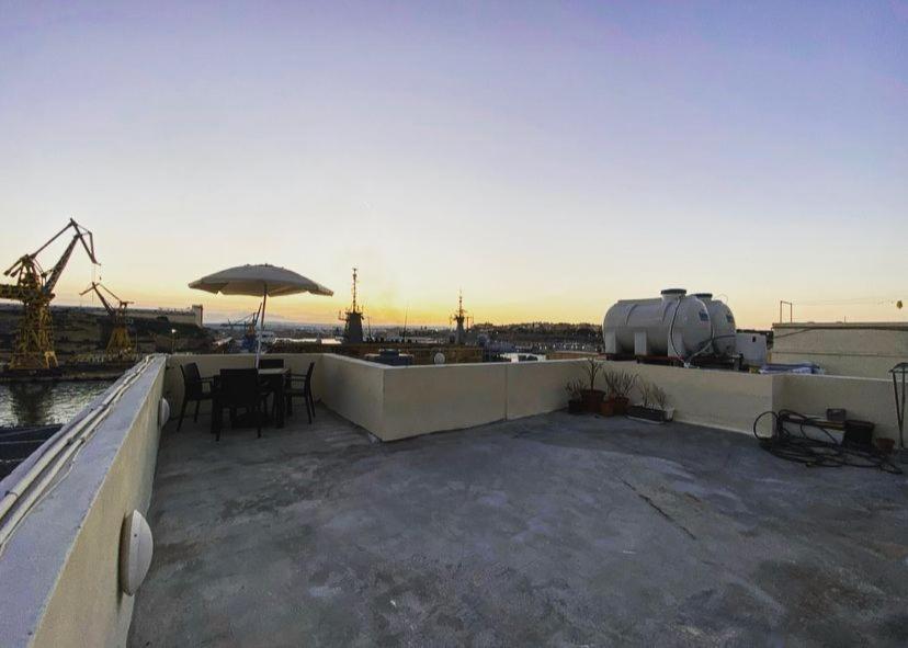 Malta Suites เซงเกลอา ภายนอก รูปภาพ