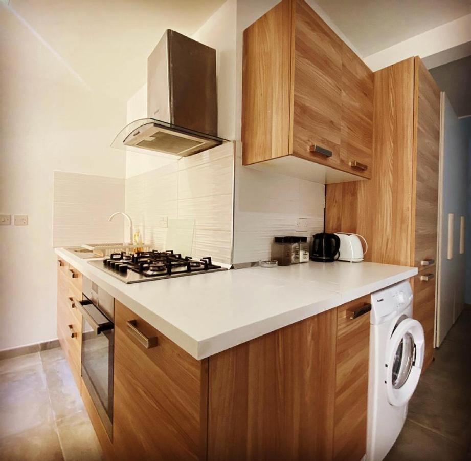 Malta Suites เซงเกลอา ภายนอก รูปภาพ
